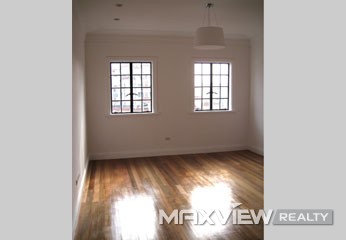 Old Apt on Nanjing W. Road 2bedroom 150sqm ¥28,000 L01454