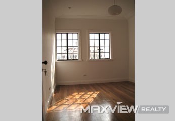 Old Apt on Nanjing W. Road 2bedroom 150sqm ¥28,000 L01454