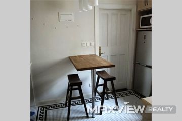 Old Apt. on Weihai Road 1bedroom 92sqm ¥18,500 L01463