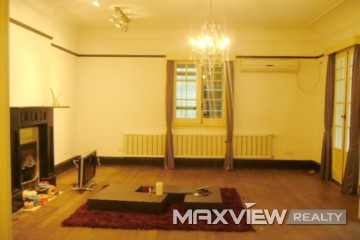 Old Apartment on Fenyang Road 1bedroom 150sqm ¥20,000 L01470