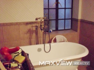 Old House on Beijing West Road  2bedroom 140sqm ¥18,000 L01477