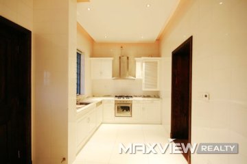 Old Lane House on Jianguo W. Road 4bedroom 300sqm ¥65,000 L00357