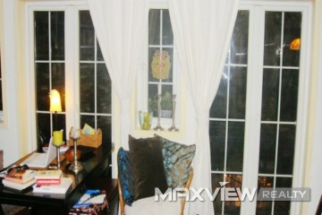 Old Lane House on Julu Road 2bedroom 140sqm ¥24,000 SH000372