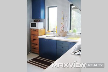 Old Lane House on Jianguo W. Road 2bedroom 130sqm ¥25,000 L00885