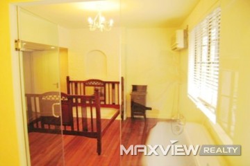 Old Lane House on Xiangyang S. Road 3bedroom 137sqm ¥25,000 L01374