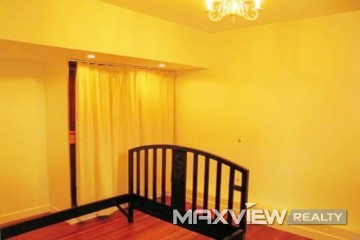 Old Lane House on Xiangyang S. Road 3bedroom 137sqm ¥25,000 L01374