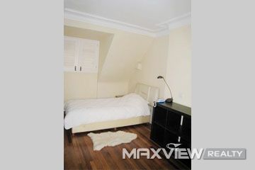 Old Lane House on Nanjing W. Road  4bedroom 200sqm ¥38,000 L00329