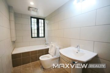 Old Lane House on Wulumuqi Road 3bedroom 130sqm ¥30,000 SH001242