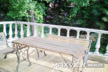 Old Garden House on Wuyi Road 5bedroom 220sqm ¥55,000 L00317