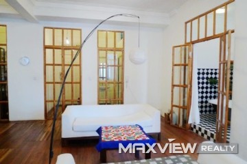 Old Apartment on Fuzhou Road near The Bund 1bedroom 110sqm ¥17,000 SH002729