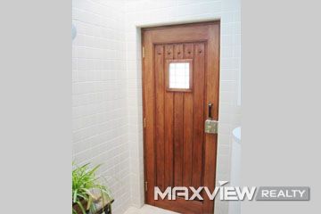 Old Lane House on Jianguo W. Road 1bedroom 100sqm ¥18,000 L00050