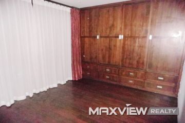 Old Lane House on  Shaanxi N. Road 3bedroom 180sqm ¥30,000 SH002450