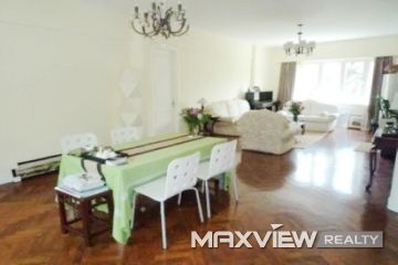 Old Apartment on Hunan Road 2bedroom 160sqm ¥26,000 L01361