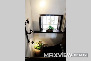 Old Lane House on Wulumuqi N. Road 2bedroom 130sqm ¥17,500 SH005862