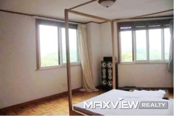 Old Apartment on Yandang Road 4bedroom 150sqm ¥30,000 L00564