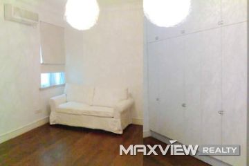 Old Lane house on Jianguo W. Road 2bedroom 140sqm ¥25,000 L01093