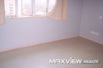 Old Apartment on Hengshan Road 2bedroom 100sqm ¥19,000 L01177