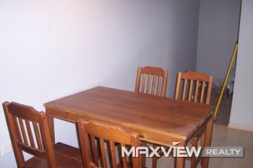 Old Apartment on Hengshan Road 2bedroom 100sqm ¥19,000 L01177