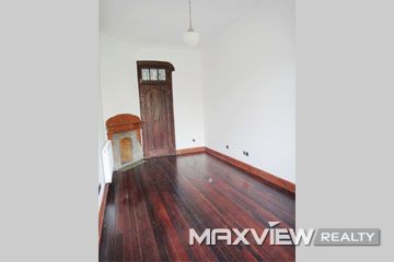 Old Apartment on Yanqing Road 2bedroom 100sqm ¥32,000 SH006409