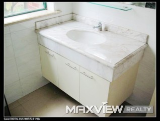 Old Apartment on Xinhua Road 3bedroom 200sqm ¥45,000 SH000736