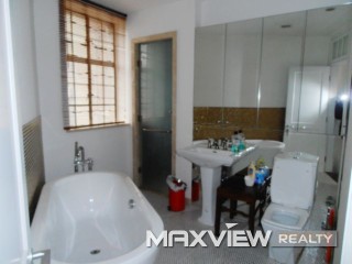 Old Apartment on Huaihai M. Road 2bedroom 140sqm ¥19,000 SH009212