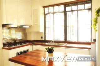 Old Apartment on Nanchang Road 2bedroom 102sqm ¥26,000 SH010266