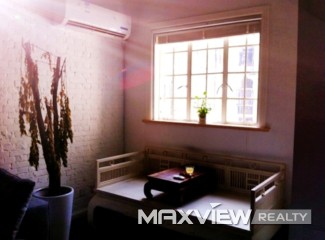 Old Apartment on Weihai Road 2bedroom 100sqm ¥22,000 L00042