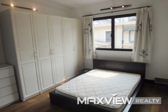 Old Apartment on Weihai Road 4bedroom 150sqm ¥27,000 SH004374