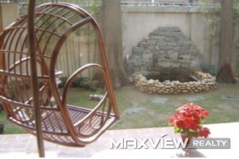 Old Lane House on Wuyuan Road  4bedroom 400sqm ¥80,000 SH011994