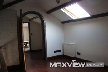 Old Apartment on Nanchang Road 4bedroom 180sqm ¥32,000 SH008905