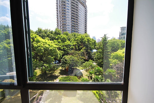 Old Lane House on Wulumuqi S. Road 3bedroom 180sqm ¥45,000 SH013927