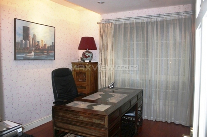 Old Apartment on Nanhui Road 3bedroom 230sqm ¥55,000 SH014367