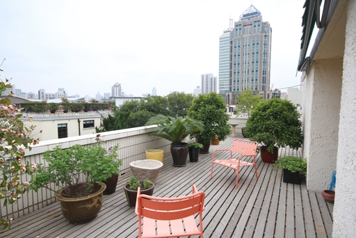 Old Apartment on Huaihai M. Road 4bedroom 220sqm ¥50,000 L00777