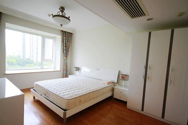 Skyline Mansion   |   盛大金磐 2bedroom 121sqm ¥26,000 SH010226