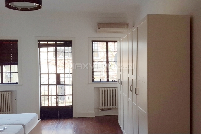 Old Apartment on Yuyuan Road 3bedroom 160sqm ¥32,000 SH004528