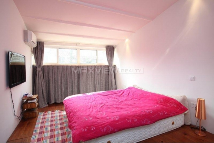 Old Apartment on Xinhua Road 2bedroom 140sqm ¥28,000 SH013029