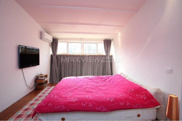 Old Apartment on Xinhua Road 2bedroom 140sqm ¥28,000 SH013029