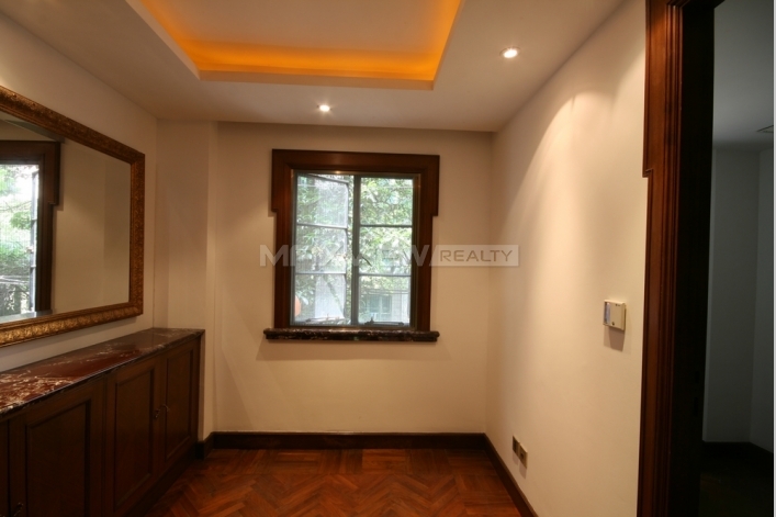 Old Lane House on Nanjing W. Road  5bedroom 350sqm ¥75,000 L00631