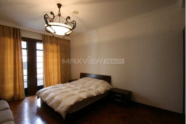 Old Lane House on Nanjing W. Road  5bedroom 350sqm ¥75,000 L00631