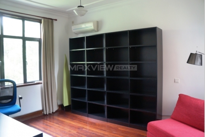 Old Apartment on Huaihai M. Road 4bedroom 200sqm ¥40,000 L00777