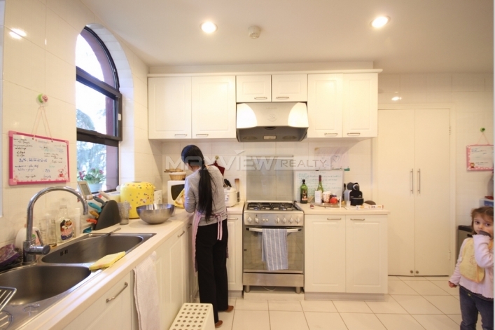 Green Valley Villa   |   绿谷别墅 5bedroom 280sqm ¥60,000 SH013103