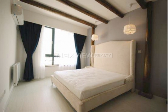 Old Apartment on Xinhua Road 3bedroom 160sqm ¥32,000 SH014806