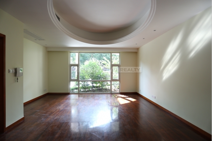 Beverly Court  3bedroom 242sqm ¥48,000 SH014802