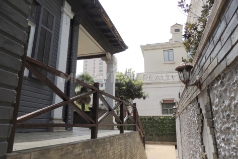 Old Apartment on Fenyang Road 3bedroom 200sqm ¥40,000 SH013116