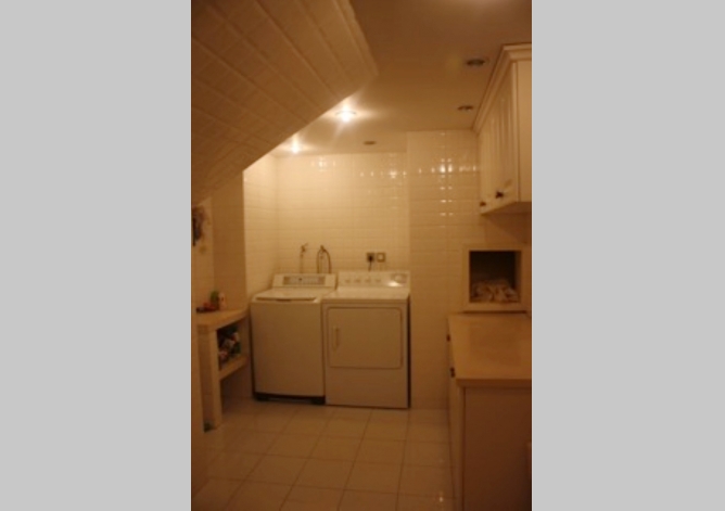 Old Apartment on Nanhui Road 3bedroom 230sqm ¥45,000 SH014367