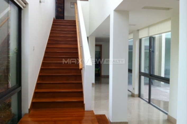 Modern Villa   |   居礼 4bedroom 500sqm ¥55,000 QPV00947