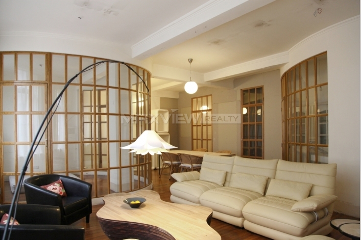 Old Apartment on Fuzhou Road near The Bund 1bedroom 114sqm ¥17,000 SH013630