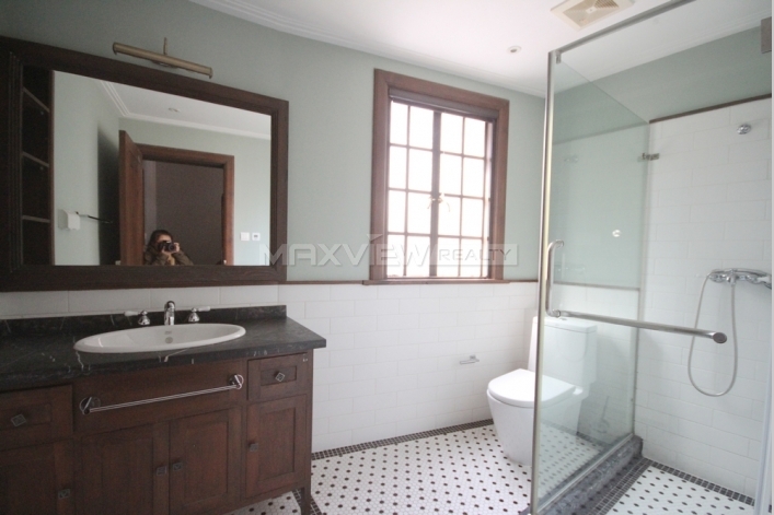 Old Apartment on Shanxi N. Road 4bedroom 180sqm ¥35,000 SH012781