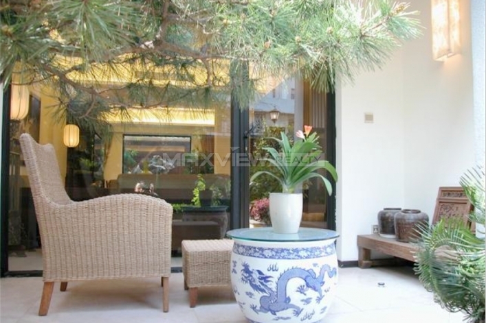 Old Lane House on Jianguo W. Road 4bedroom 350sqm ¥65,000 L01166