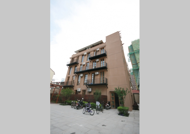 Old Lane House on Shaanxi S. Road 2bedroom 195sqm ¥32,000 SH000384